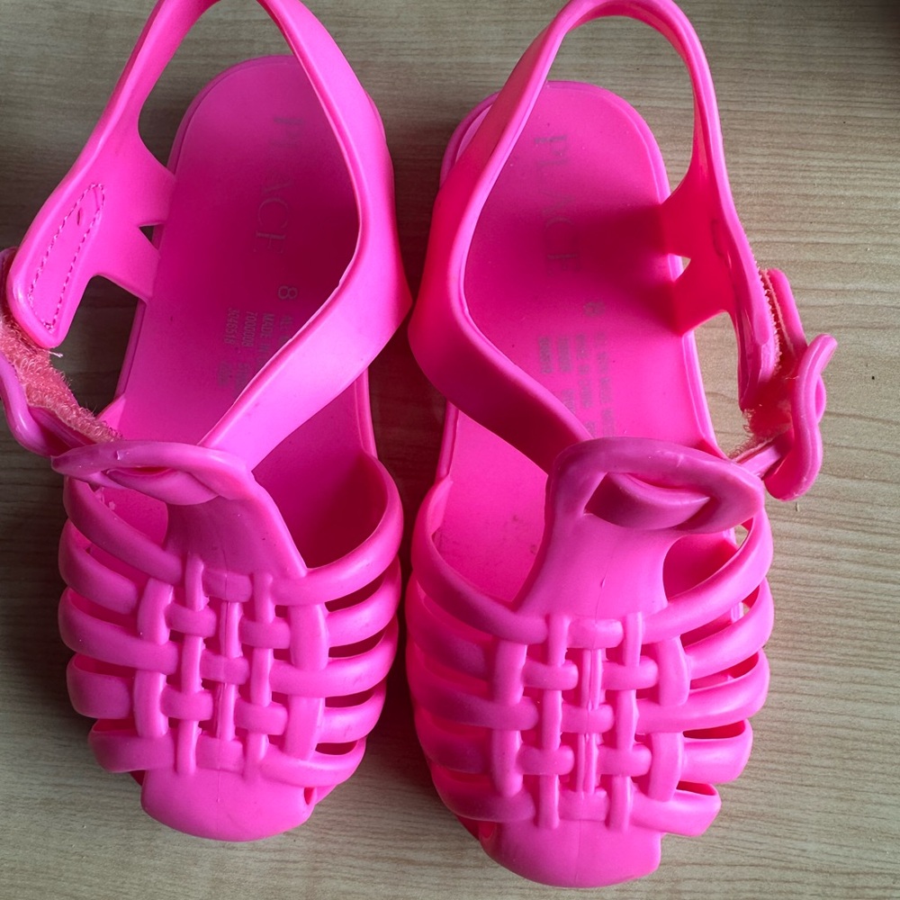 The Children's Place Pink Jelly Sandals with Cage Design